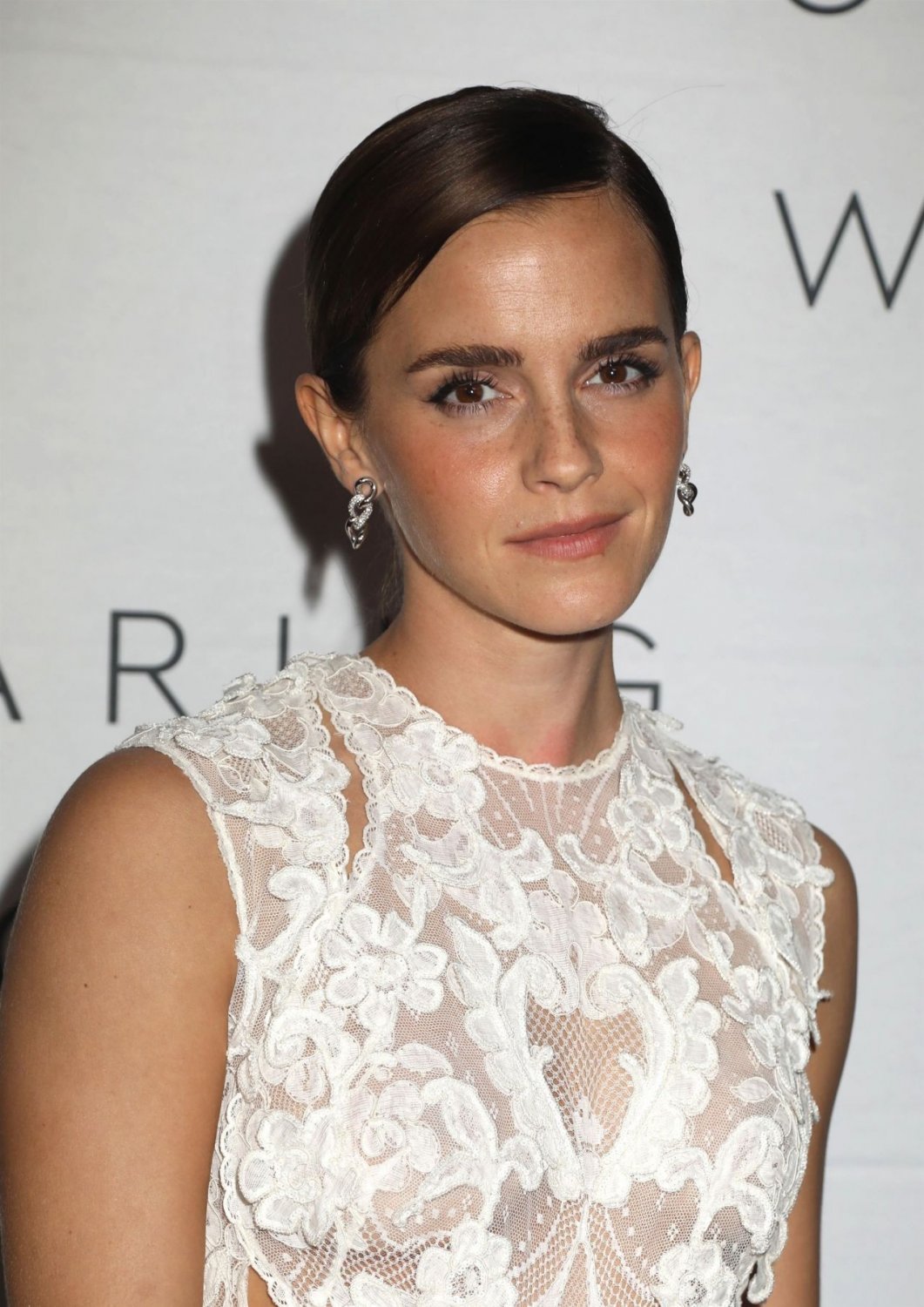 9LQitUtV Stare into Emma's face for a screaming emmagasm - Emma Watson 23.jpg
